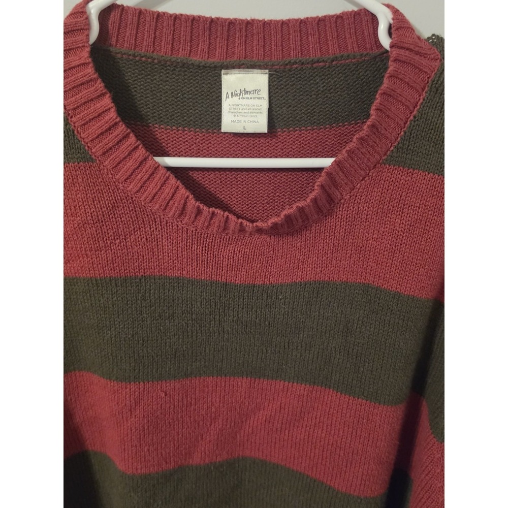 Nightmare On Elm Street Freddy Krueger Sweater L Burgundy Green Stripe Spirit - Picture 2 of 6